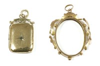 Lot 17 - A 9ct gold picture frame