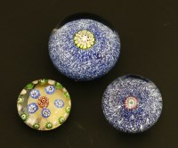 Lot 398 - Three St Louis paperweights