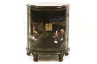 Lot 544 - A Japanned cabinet