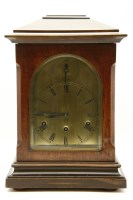 Lot 285 - A mantel clock