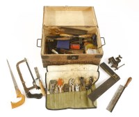Lot 233 - A tool box