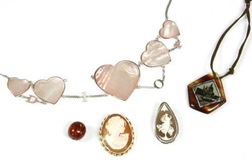Lot 37 - A Christian Dior pink shell heart centrepiece necklace