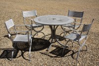 Lot 538 - An aluminium garden suite