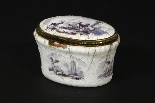 Lot 57 - An 18th century  enamelled oval box