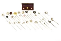 Lot 107 - A collection of stick pins