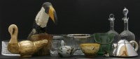 Lot 430 - A Italia glass bird and other collectables