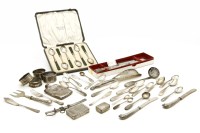 Lot 164 - A quantity of silver items