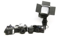 Lot 404 - A collection of various cameras to include Zeiss Ikon