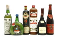 Lot 381 - A quantity of various mixed wines