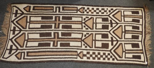 Lot 458 - A hand knotted woollen rug