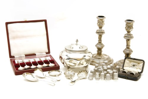 Lot 86 - A collection of silver items