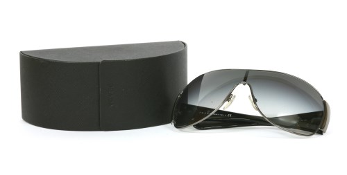 Lot 1457 - A unisex pair of Prada sunglasses