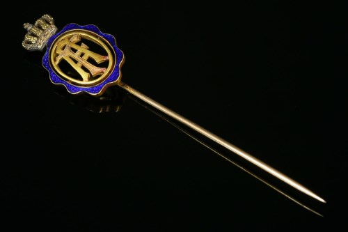 Lot 71 - Of royal interest: a cased German enamel and diamond set stick pin