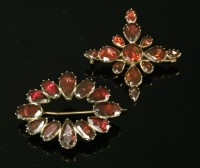 Lot 1 - A Georgian gold flat cut garnet cruciform brooch/pendant
