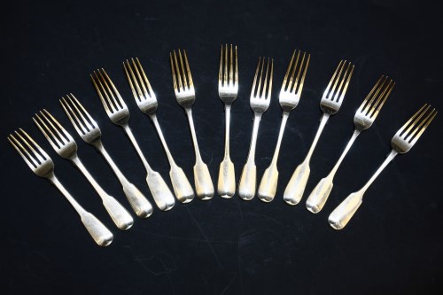 Lot 95 - A set of four George III silver dessert forks