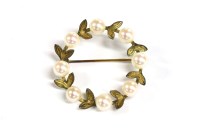 Lot 36 - A gold cultured pearl wreath brooch