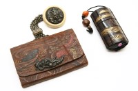 Lot 90 - A Japanese tobacco pouch