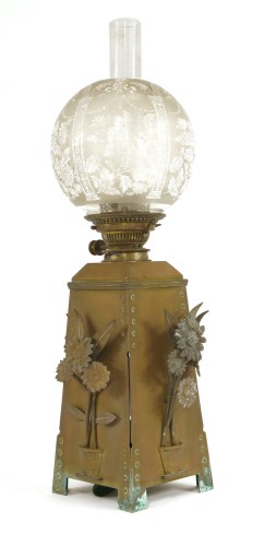 Lot 141 - An Aesthetic copper and brass oil lamp