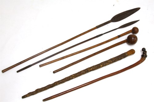 Lot 484 - Zulu weapons