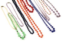 Lot 1489 - A single row Peking glass bead necklace