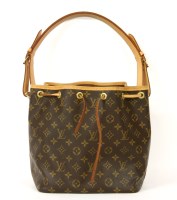 Lot 1219 - A Louis Vuitton 'Noé BB' small brown bucket handbag