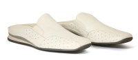 Lot 1421 - A pair of Prada white leather moccasins