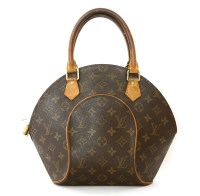 Lot 1234 - A Louis Vuitton 'Monogram Ellipse GM' shoulder bag
