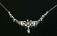 Lot 111 - A cased Belle Époque diamond and pearl necklace