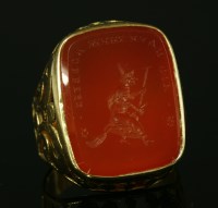 Lot 17 - A gentlemen's intaglio engraved gold ring