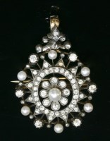 Lot 46 - A Victorian pearl and diamond oval brooch/pendant