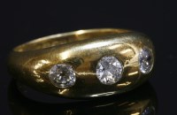 Lot 66 - A gentlemen's 18ct gold Victorian three stone diamond ring