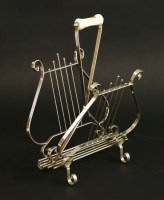 Lot 679 - A magazine rack