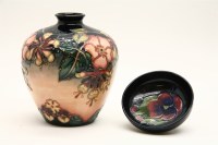 Lot 324 - A Moorcroft Oberon vase