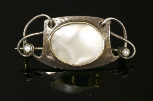 Lot 113 - A Murrle Bennett & Co. silver and blister pearl brooch