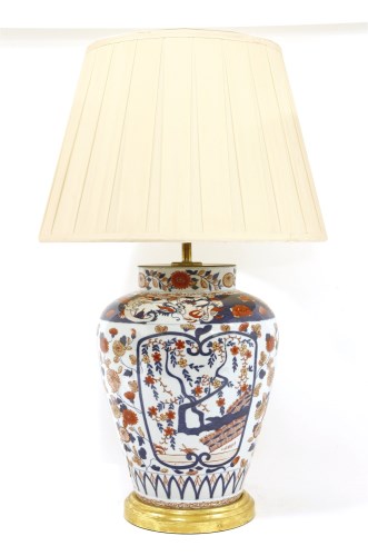 Lot 95 - A table lamp
