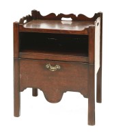 Lot 505 - A George III mahogany night commode