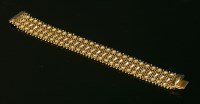Lot 200 - An Italian mesh link bracelet