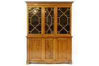 Lot 565 - A mahogany and satinwood crossbanded display cabinet
