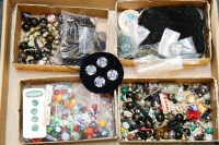 Lot 380 - Various beads