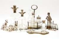Lot 450 - A quantity of various silver and plated items