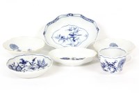 Lot 112 - A collection of Meissen porcelain items