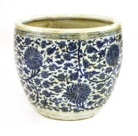 Lot 614 - A Chinese blue and white fish bowl