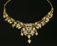 Lot 341 - An Indian high carat gold