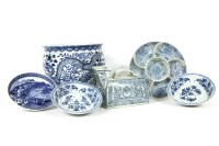 Lot 412 - A pair of Chinese blue and white dishes