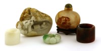 Lot 594 - A collection of Chinese jades