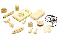 Lot 166 - A late 19th century Canton ivory card case