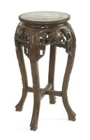 Lot 437 - A Chinese vase stand