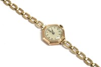 Lot 93 - A ladies 9ct gold Record mechanical watch