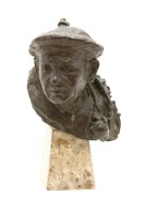 Lot 261 - An early 20th Century bronze sculpture of a Scottish gentleman