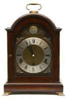 Lot 455 - An Elliot mahogany cased eight day mantel clock